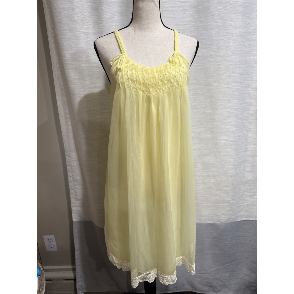 Vintage 60s 70s Yellow Chiffon Peignor Babydoll Nightgown Size Medium Sheer Lace